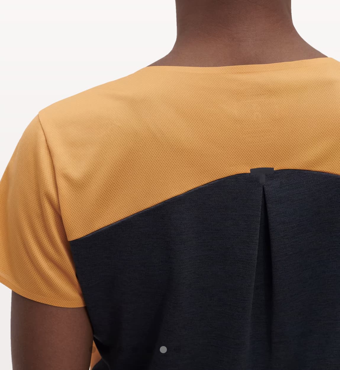 On Running Performance - Tee (Womens) - Mango / Black - Image 2