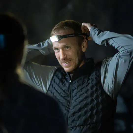 NEO5R Rechargeable Running Head Torch with Chest Strap, 600 Lumens - Image 7
